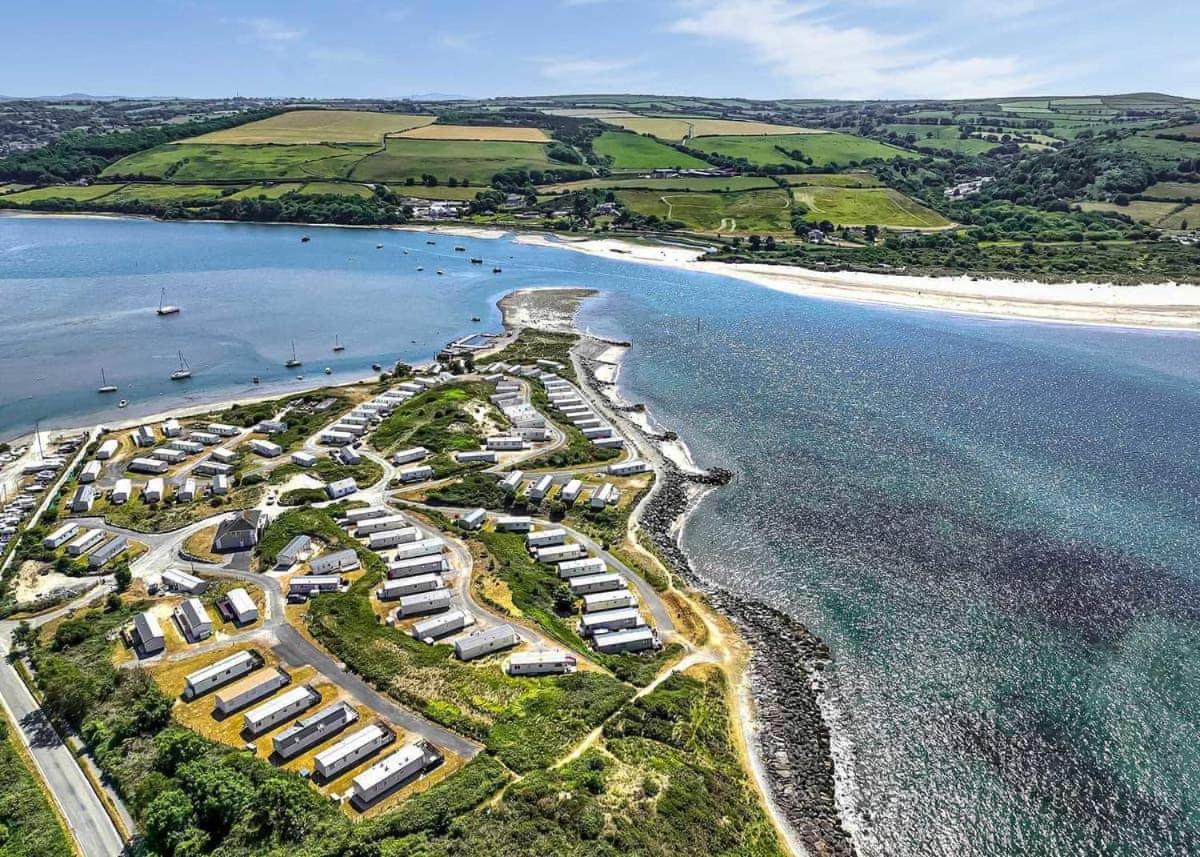 Hotel Waters Edge Leisure Park Cardigan Exteriér fotografie