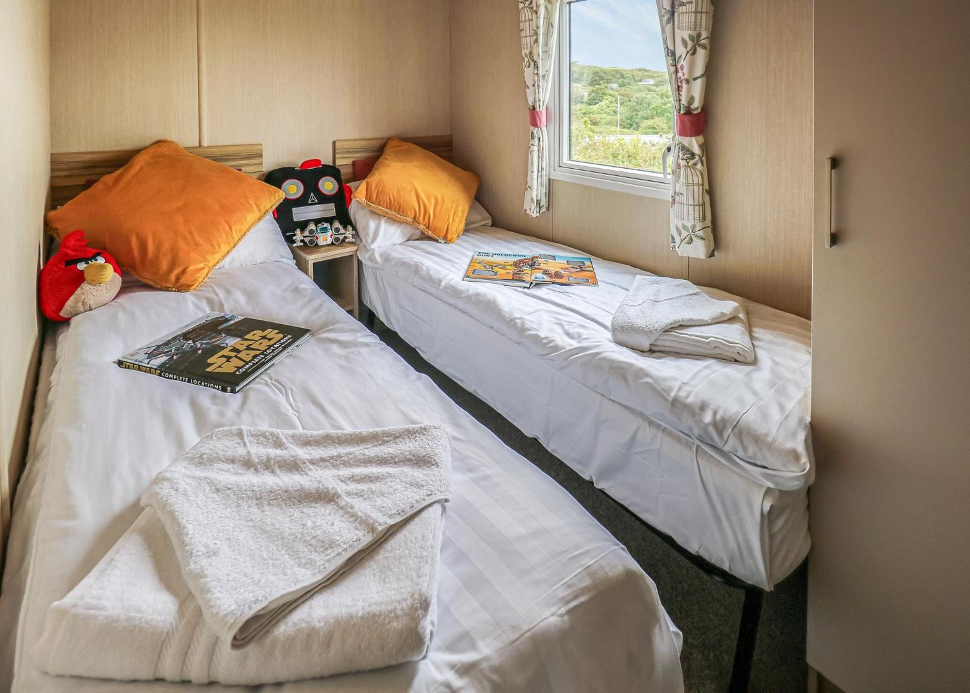 Hotel Waters Edge Leisure Park Cardigan Exteriér fotografie