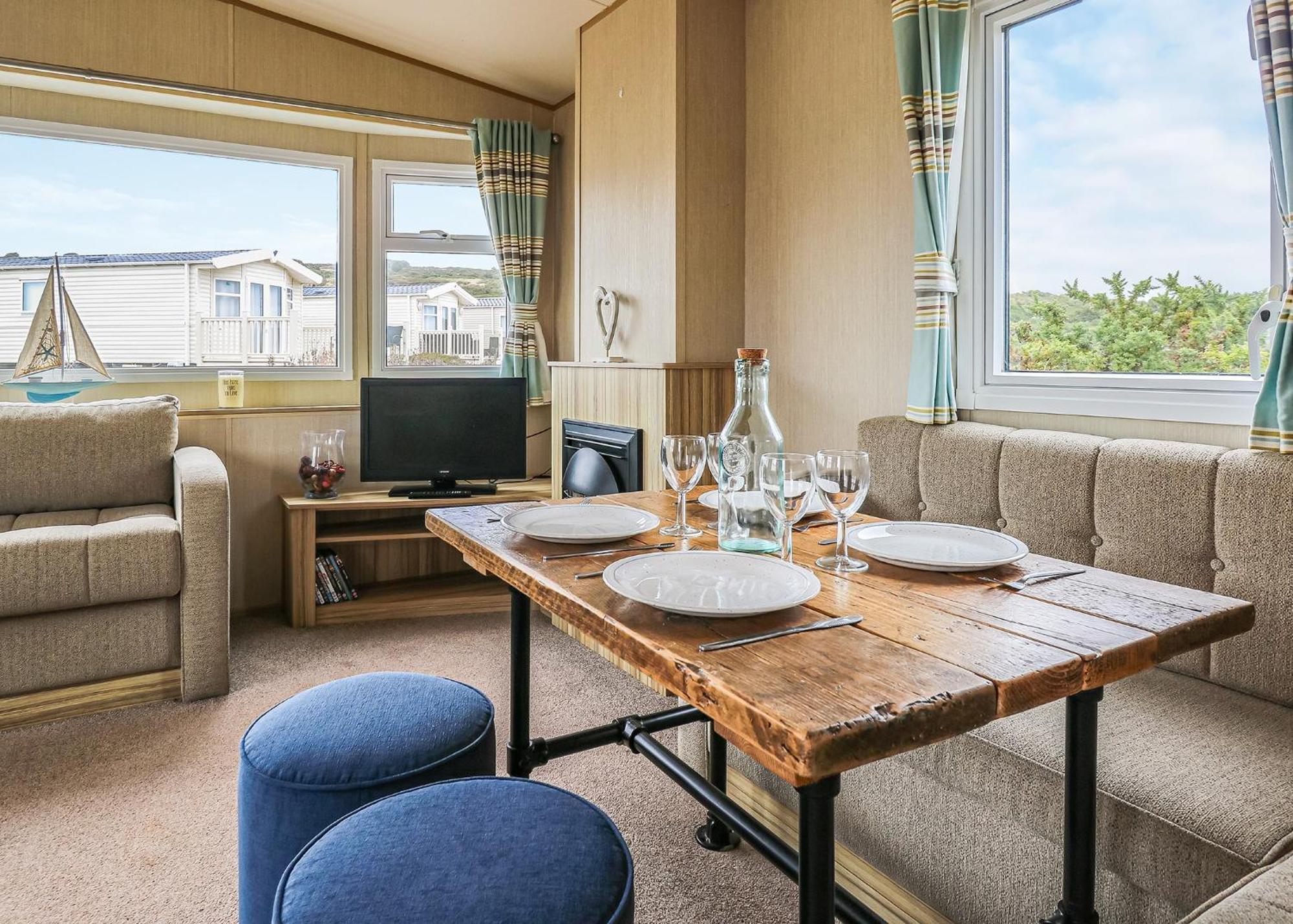 Hotel Waters Edge Leisure Park Cardigan Exteriér fotografie