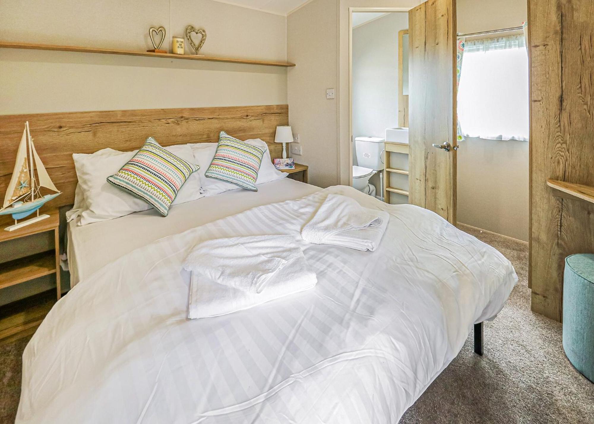 Hotel Waters Edge Leisure Park Cardigan Exteriér fotografie