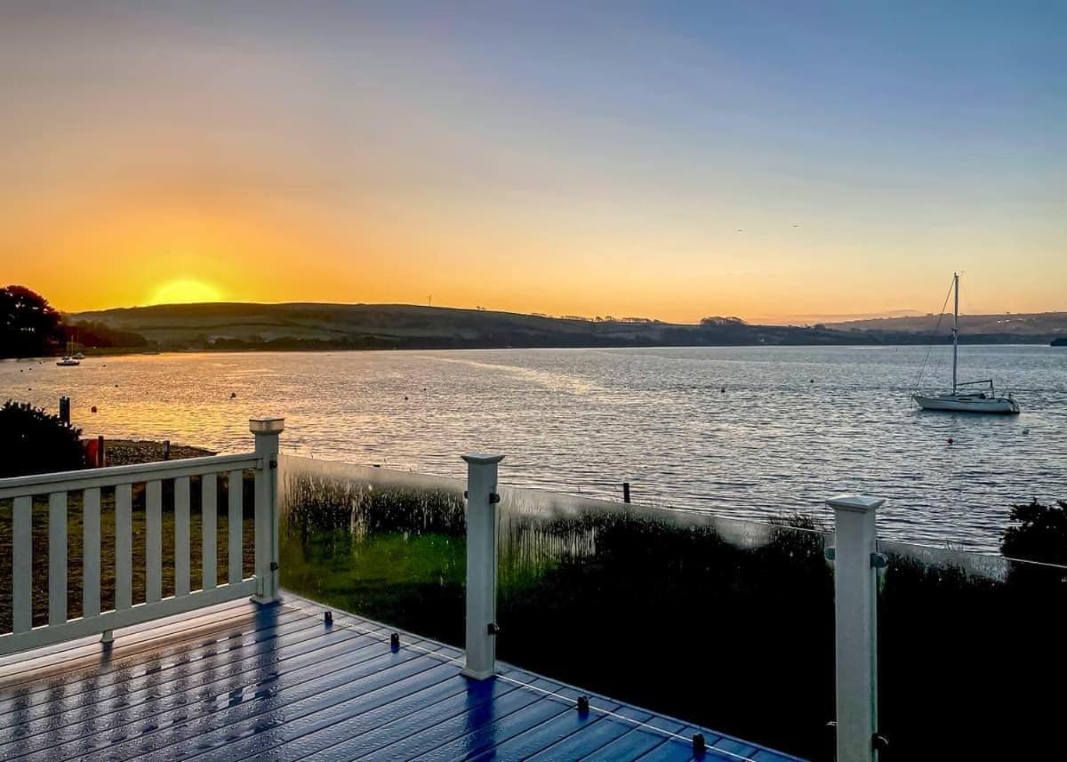 Hotel Waters Edge Leisure Park Cardigan Exteriér fotografie